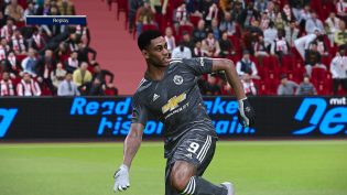 Player Gloves Ingame PES2020